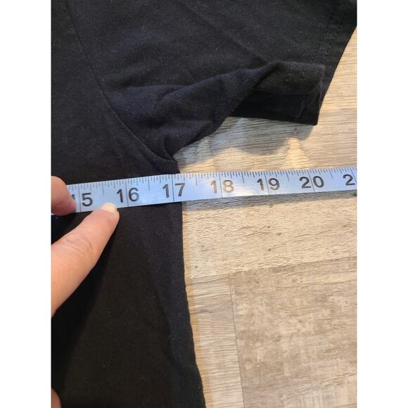 Bella Canvas small black graphic tee - Picture 7 of 8